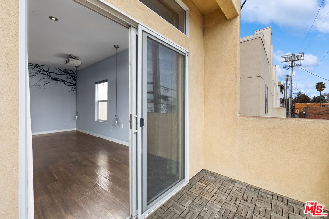 4612 Vista Del Monte Ave Unit: 9