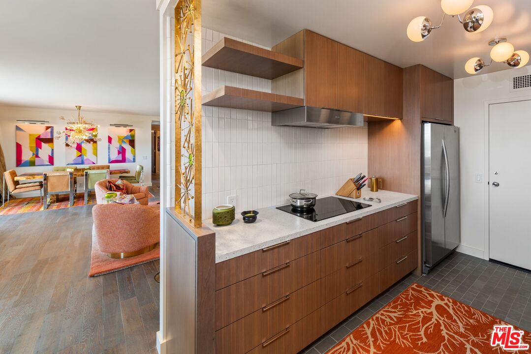 100 S Doheny Dr Unit: PH 1