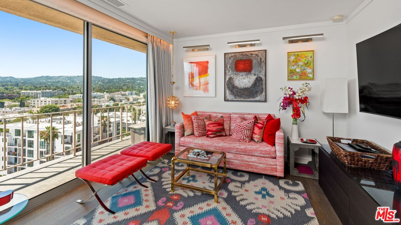 100 S Doheny Dr Unit: PH 1