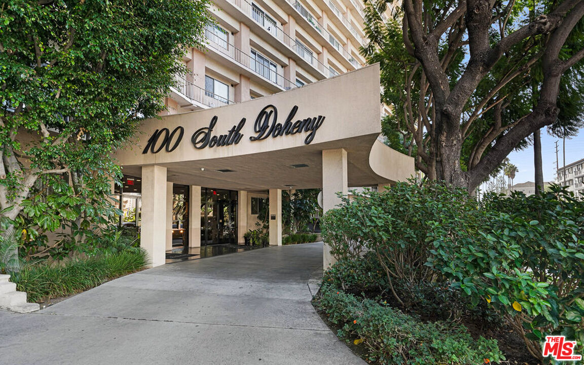 100 S Doheny Dr Unit: PH 1