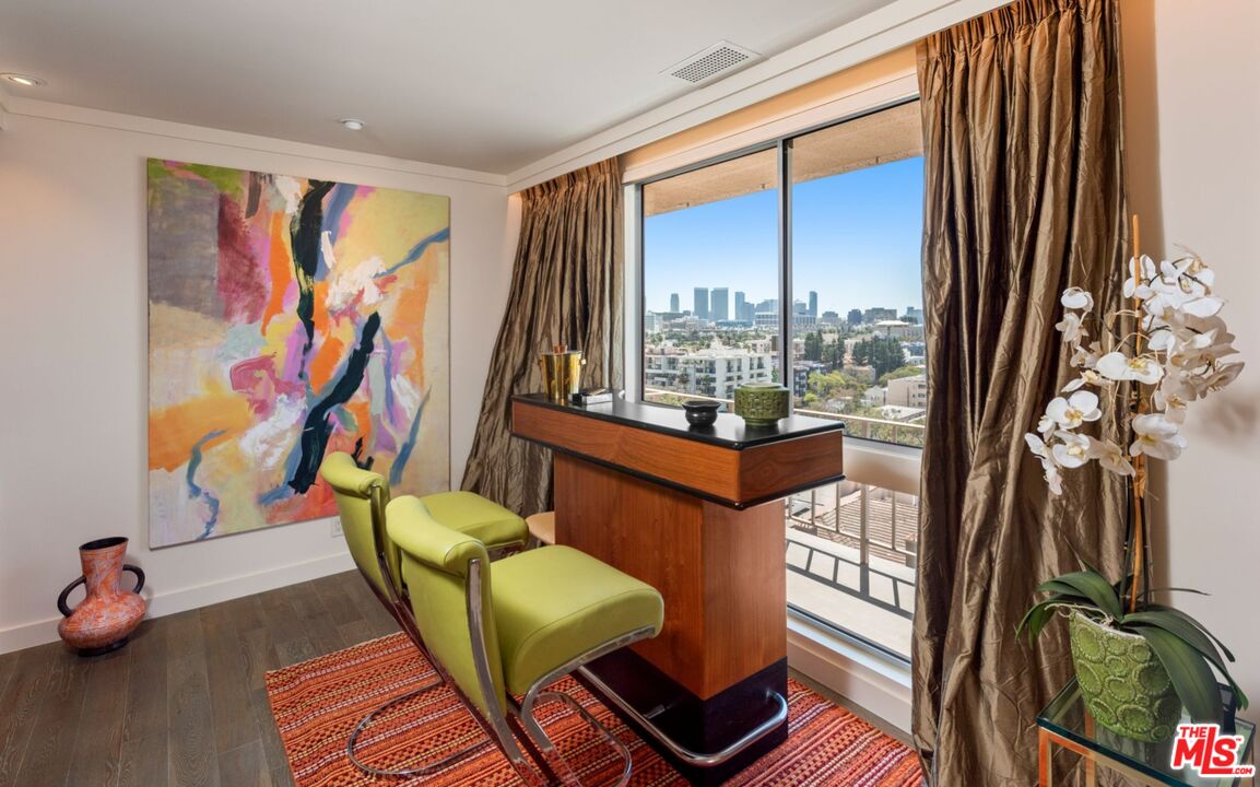 100 S Doheny Dr Unit: PH 1