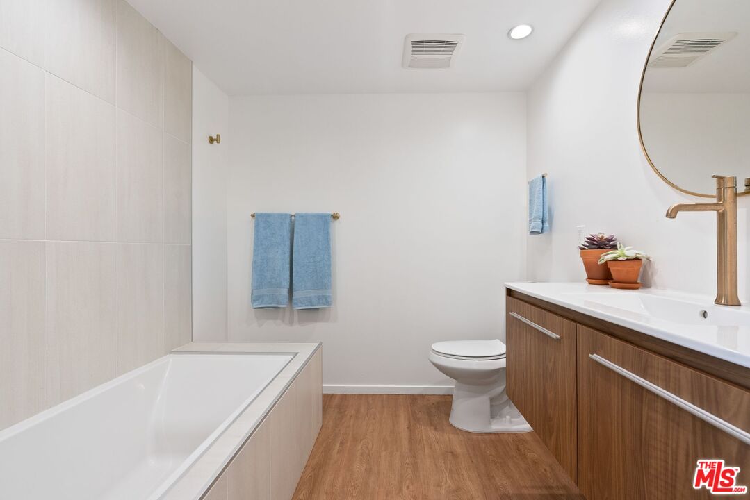 1244 14th St Unit: E