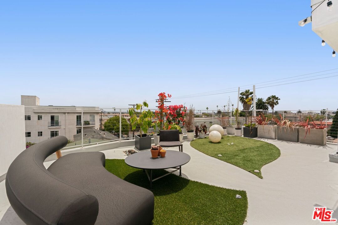 1244 14th St Unit: E