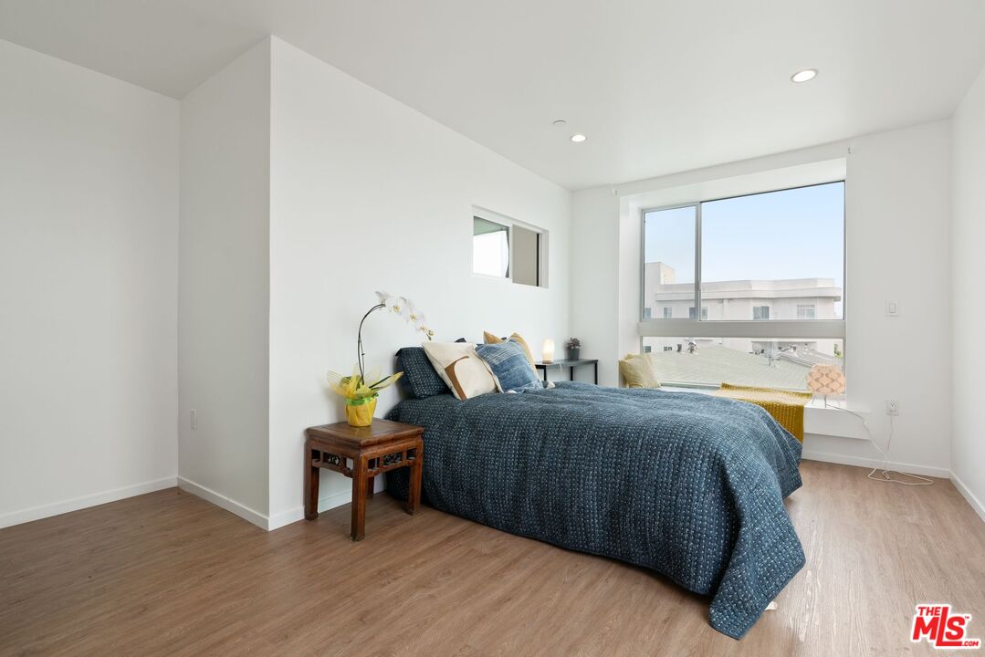 1244 14th St Unit: E