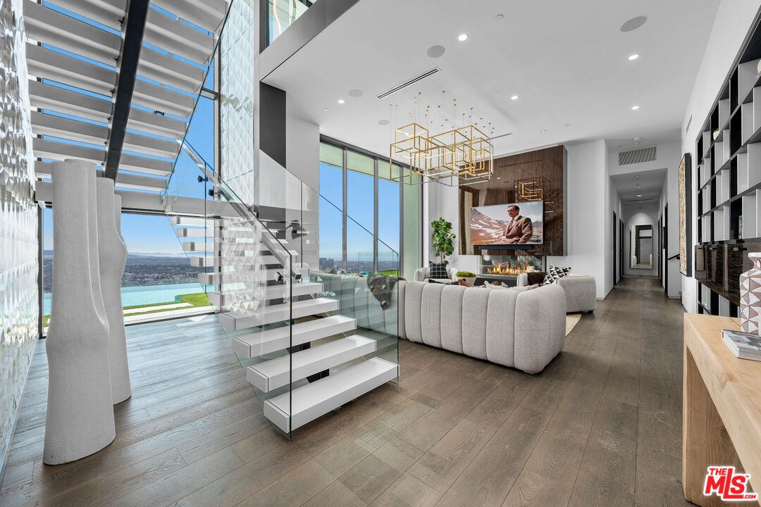 1622 Viewmont Dr