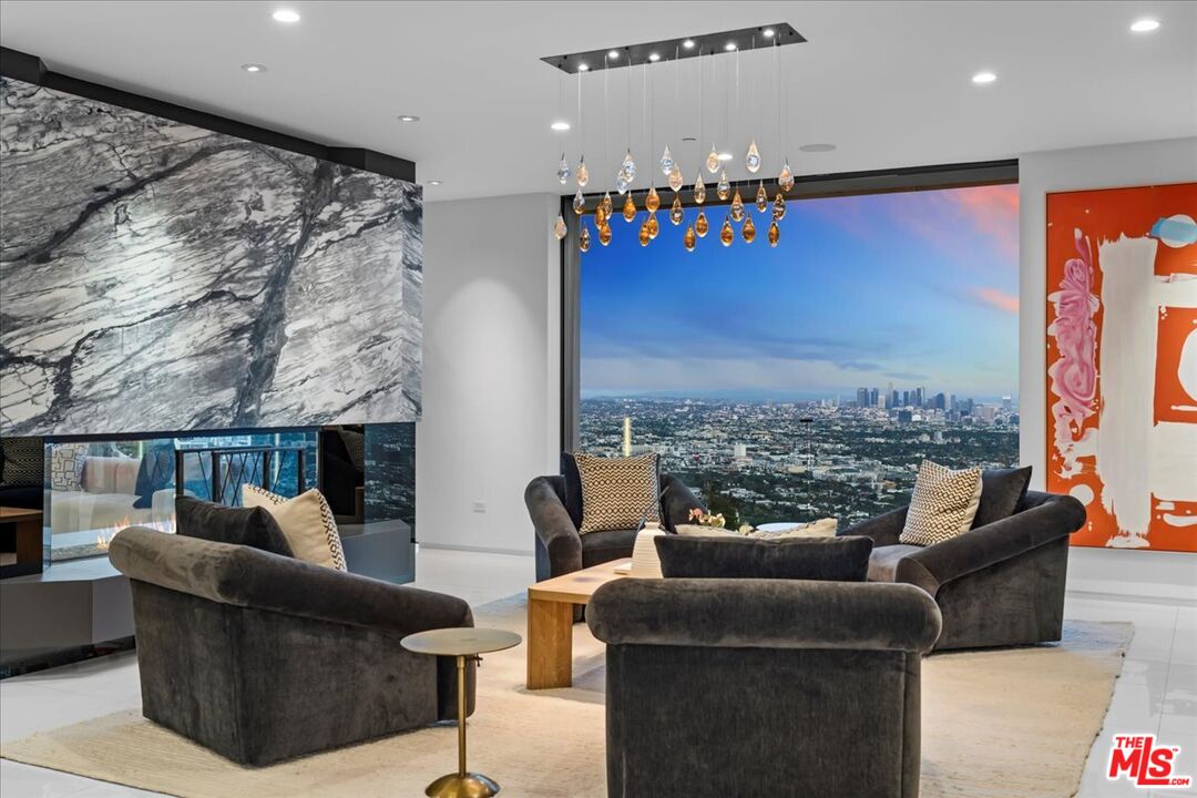 1622 Viewmont Dr