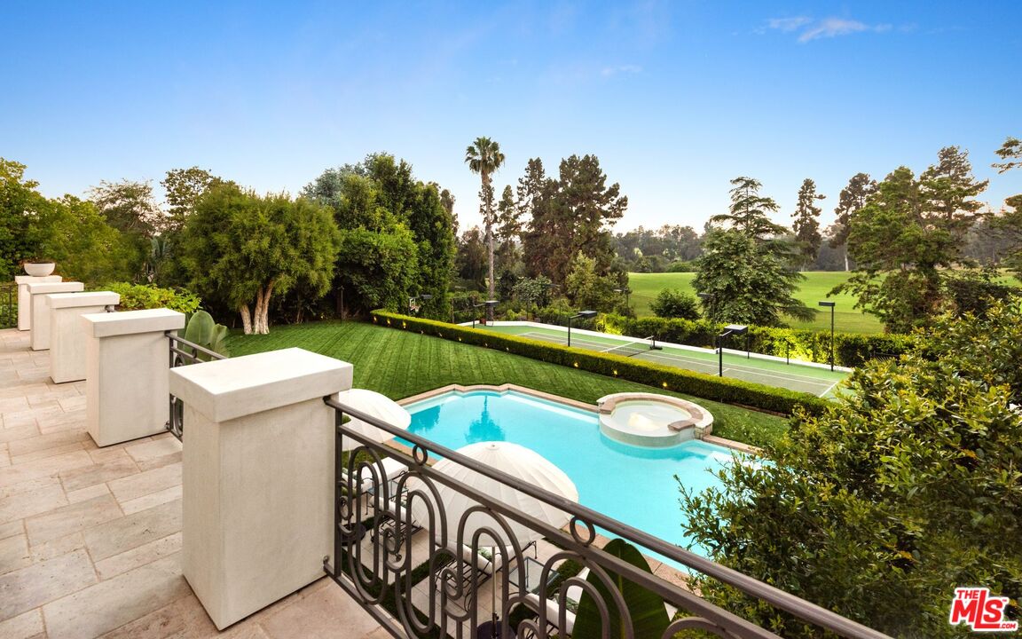9966 Sunset Blvd