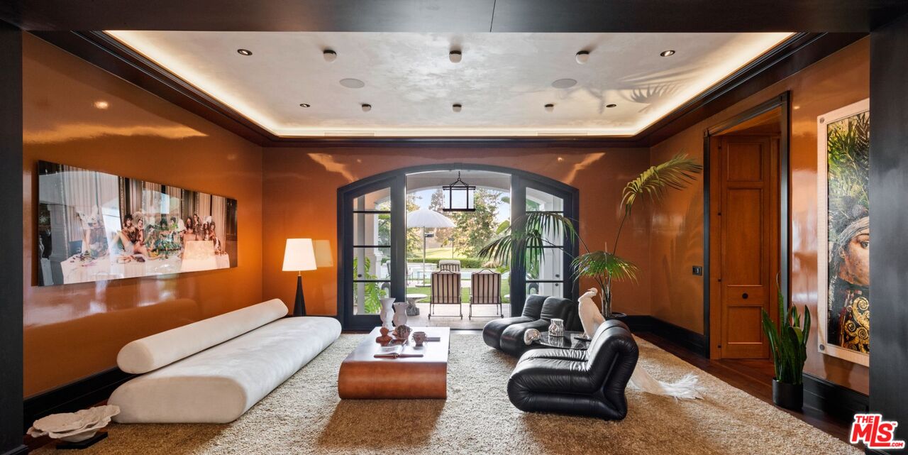 9966 Sunset Blvd