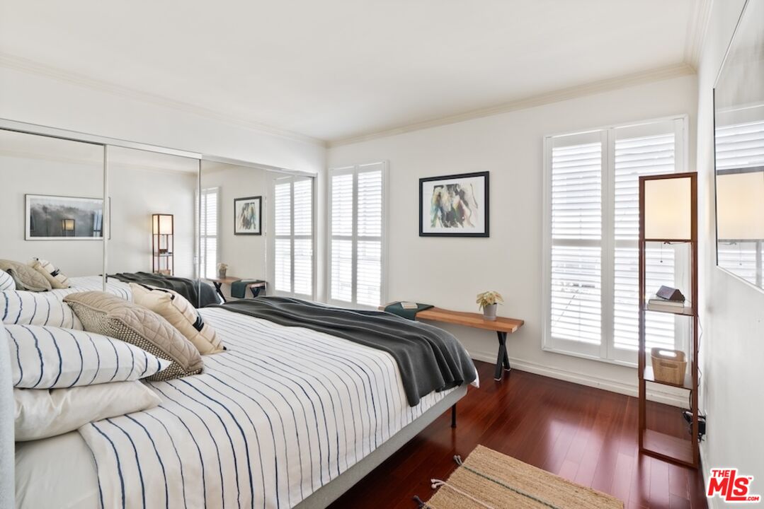 837 Lincoln Blvd Unit: 6