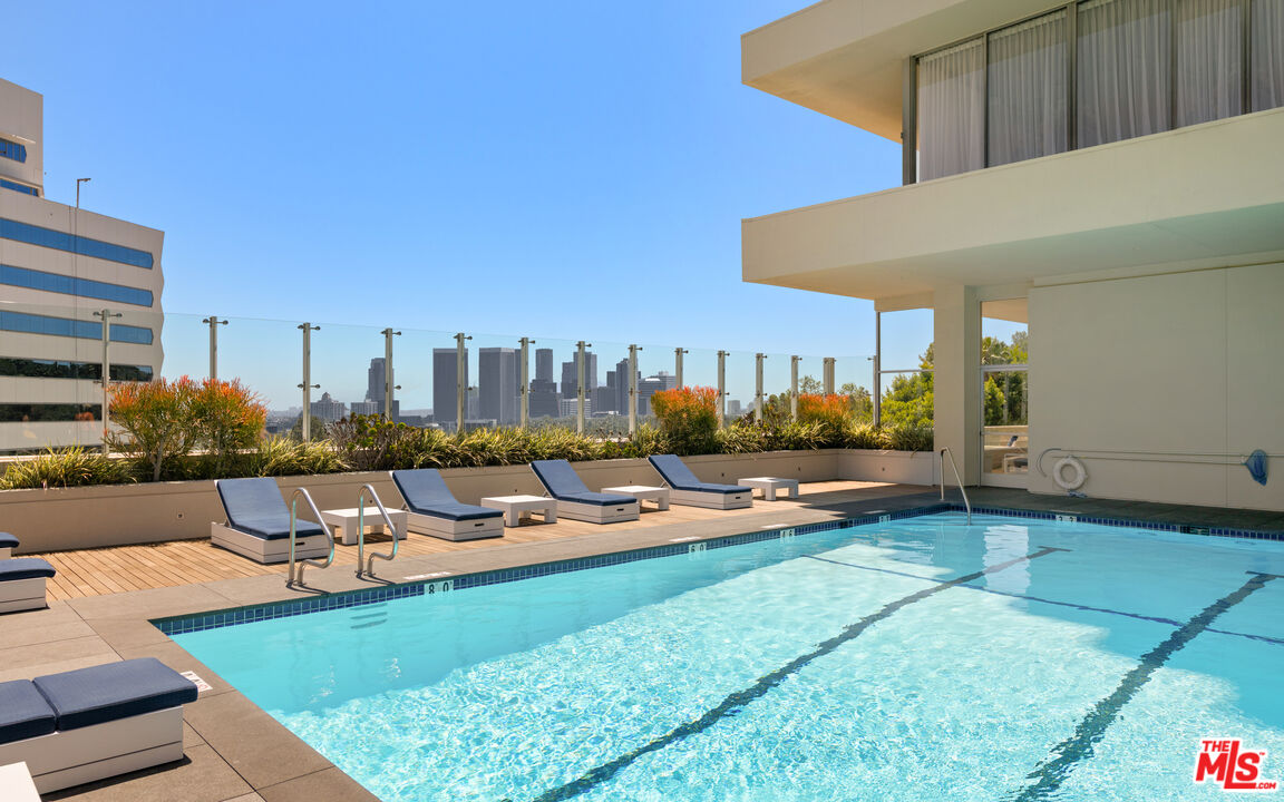 9255 Doheny Rd Unit: 2401