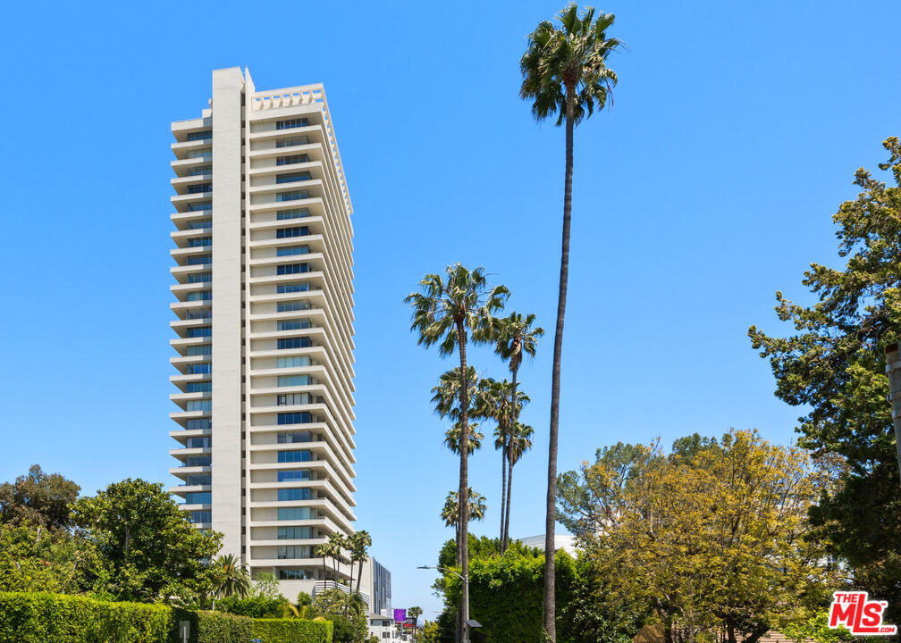 9255 Doheny Rd Unit: 2401