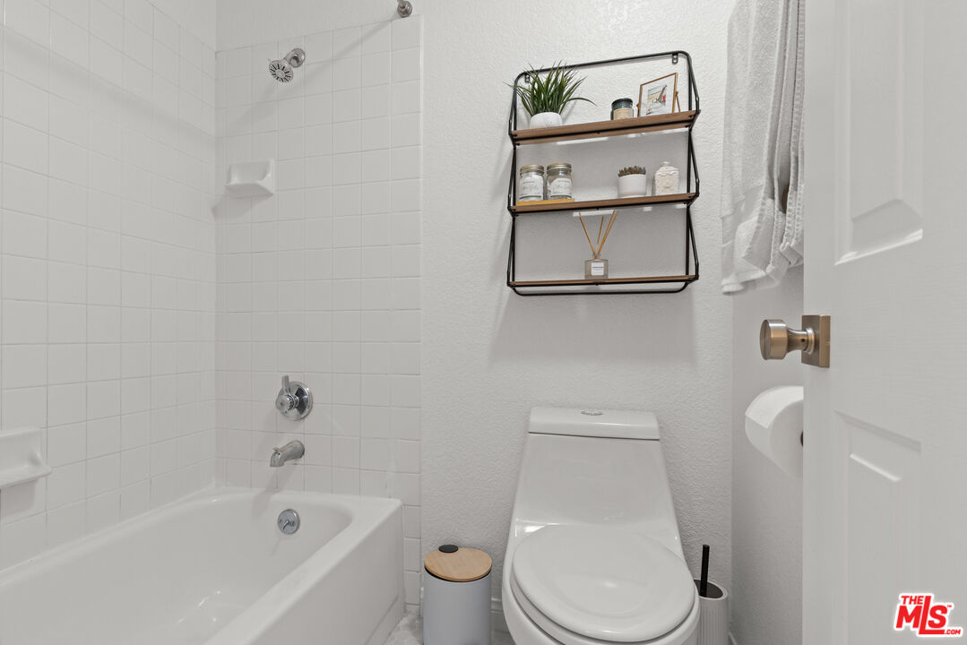 5837 Oak Bend Ln Unit: 412