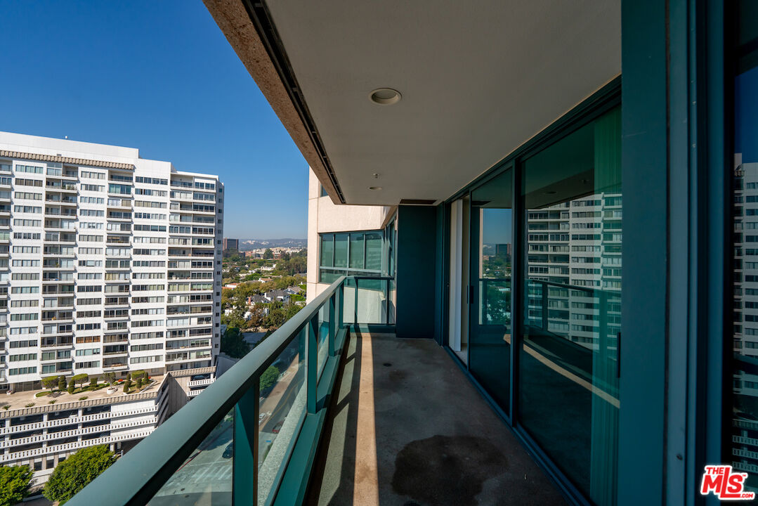 10490 Wilshire Blvd Unit: 1402