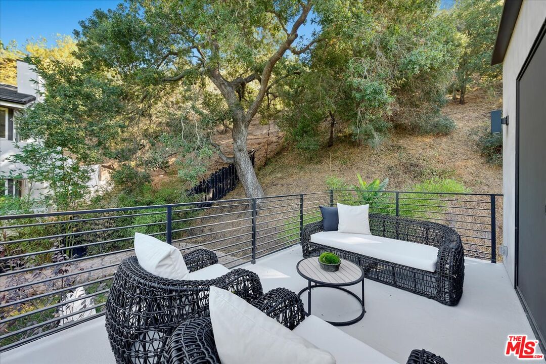 2016 Stanley Hills Dr