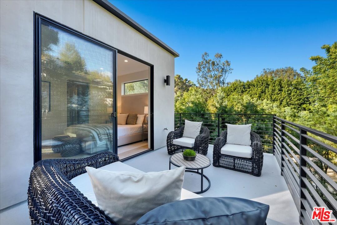 2016 Stanley Hills Dr