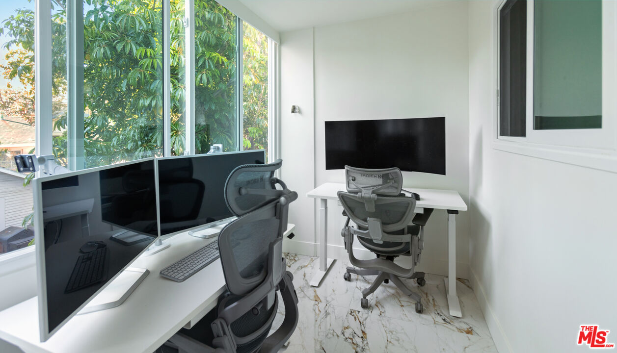 9015 Cynthia St Unit: 3