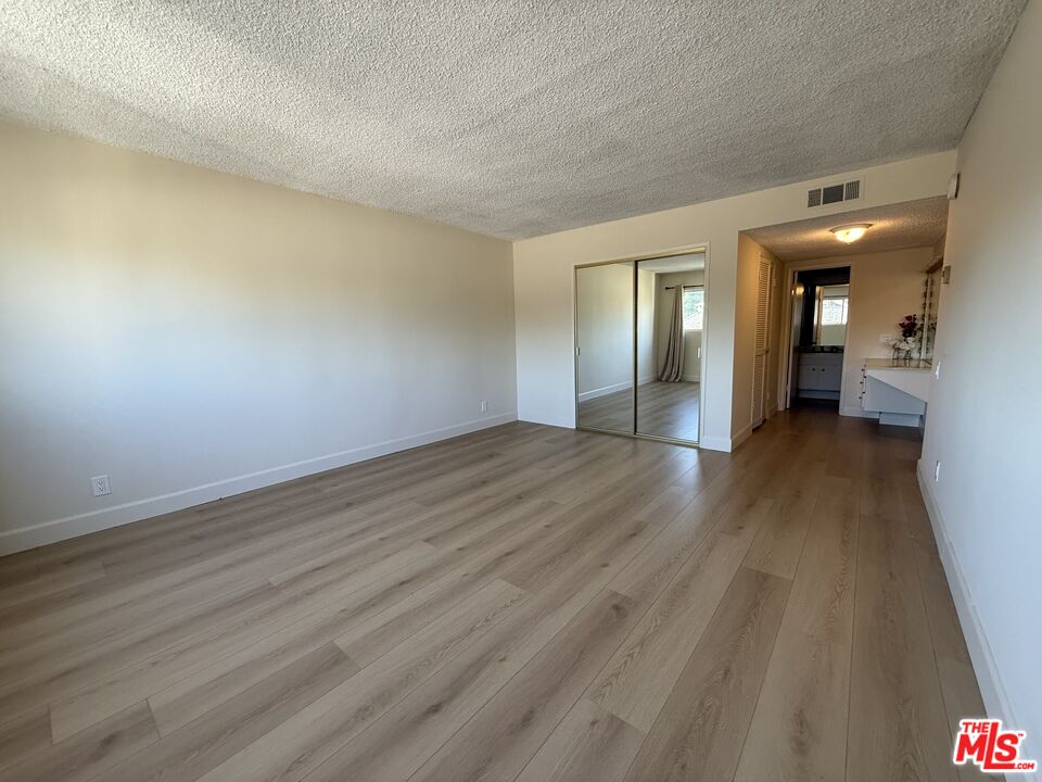 910 S Holt Ave Unit: 201