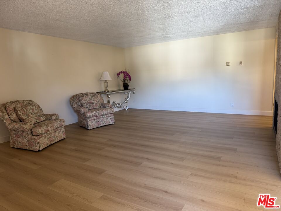 910 S Holt Ave Unit: 201