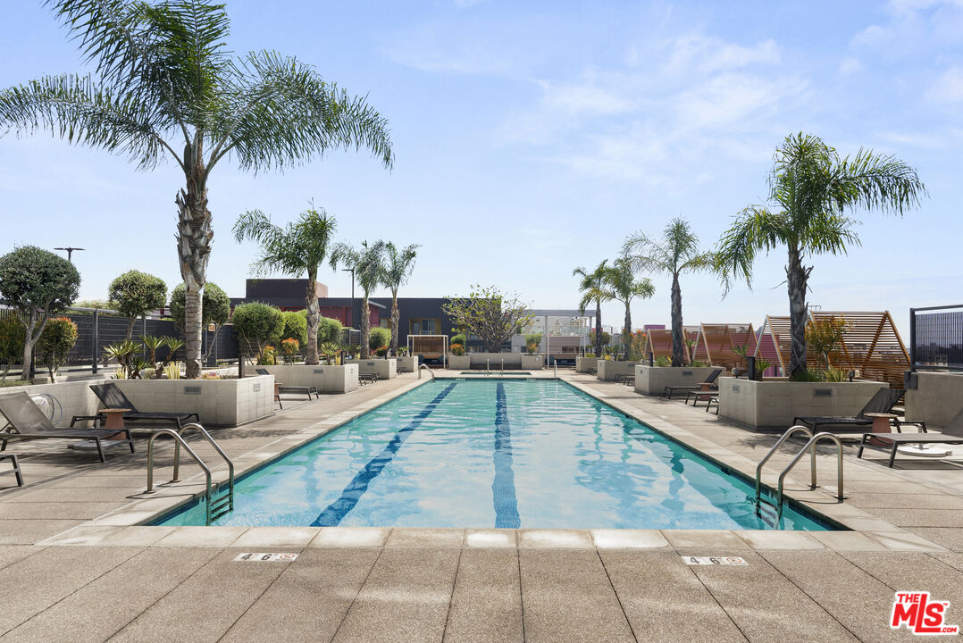 1100 S Grand Ave Unit: A602