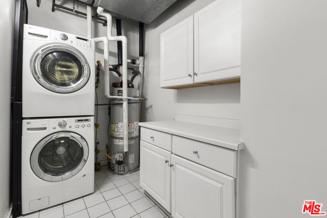 1100 S Grand Ave Unit: A602