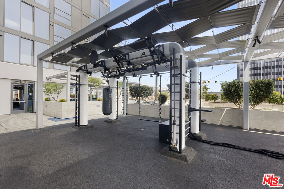 1100 S Grand Ave Unit: A602