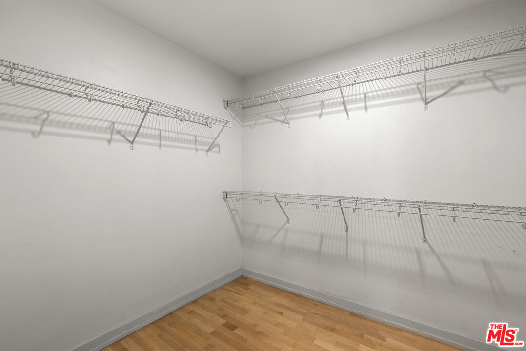 1100 S Grand Ave Unit: A602