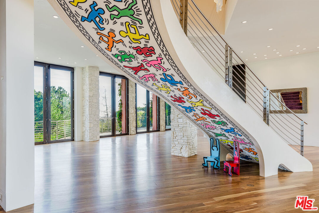 1111 Bel Air Pl
