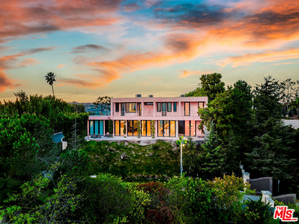 1111 Bel Air Pl