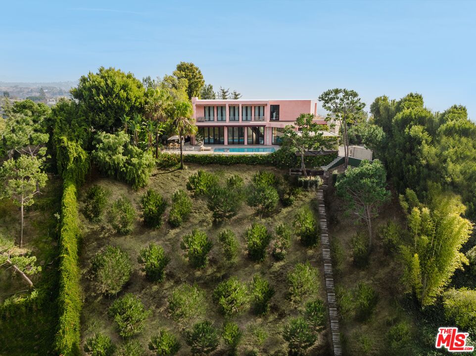 1111 Bel Air Pl