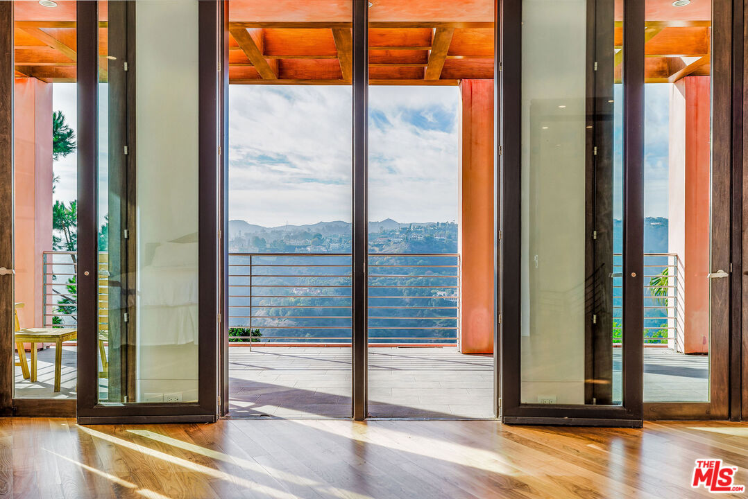 1111 Bel Air Pl