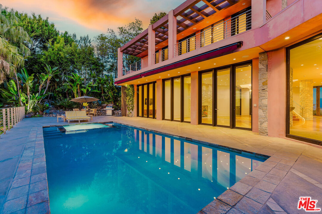 1111 Bel Air Pl