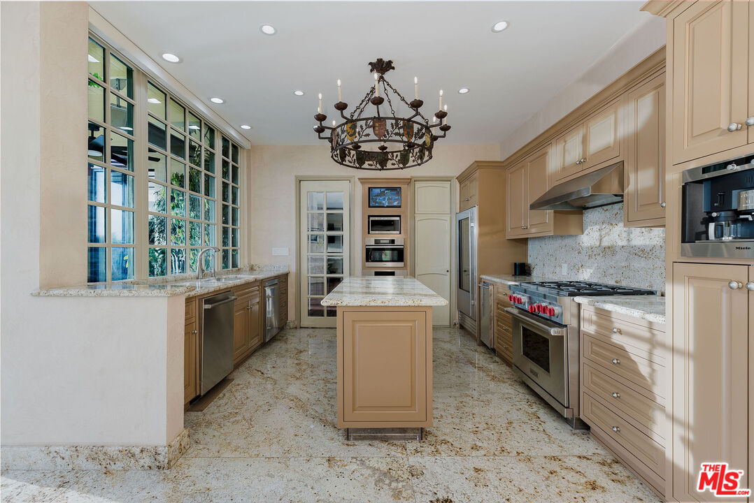 1401 Bel Air Rd
