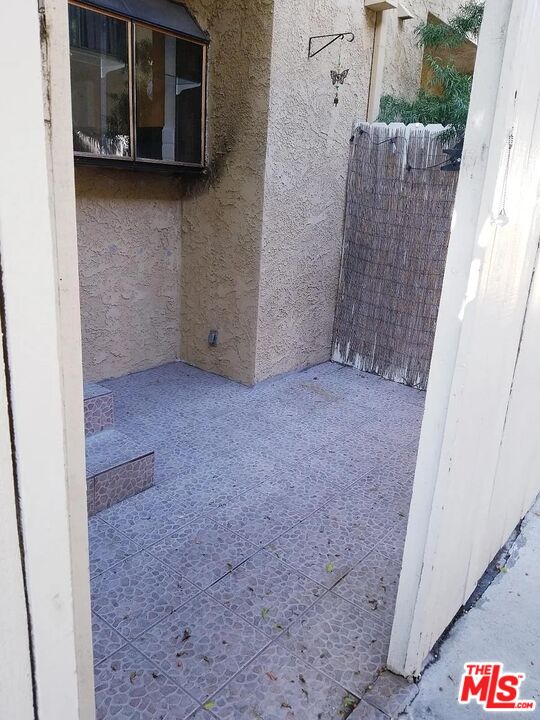 10921 Morrison St Unit: 3