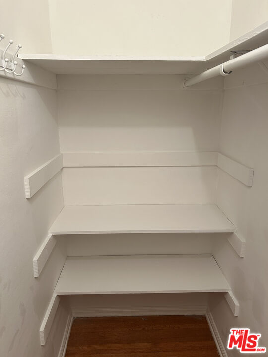 244 S Lasky Dr Unit: C