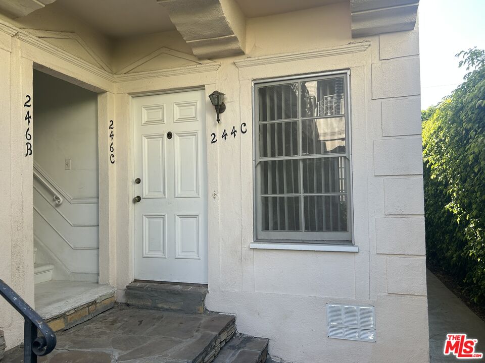 244 S Lasky Dr Unit: C