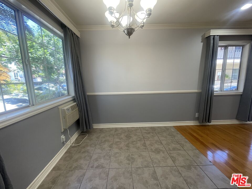 1122 N Formosa Ave Unit: 1