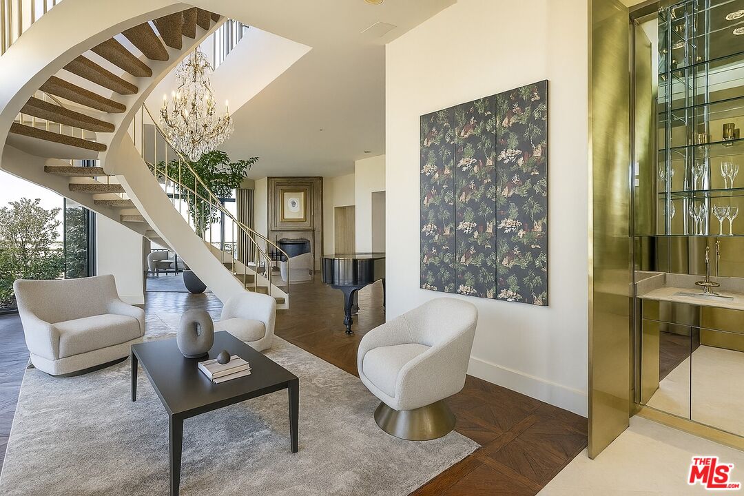 10601 Wilshire Blvd Unit: PH E