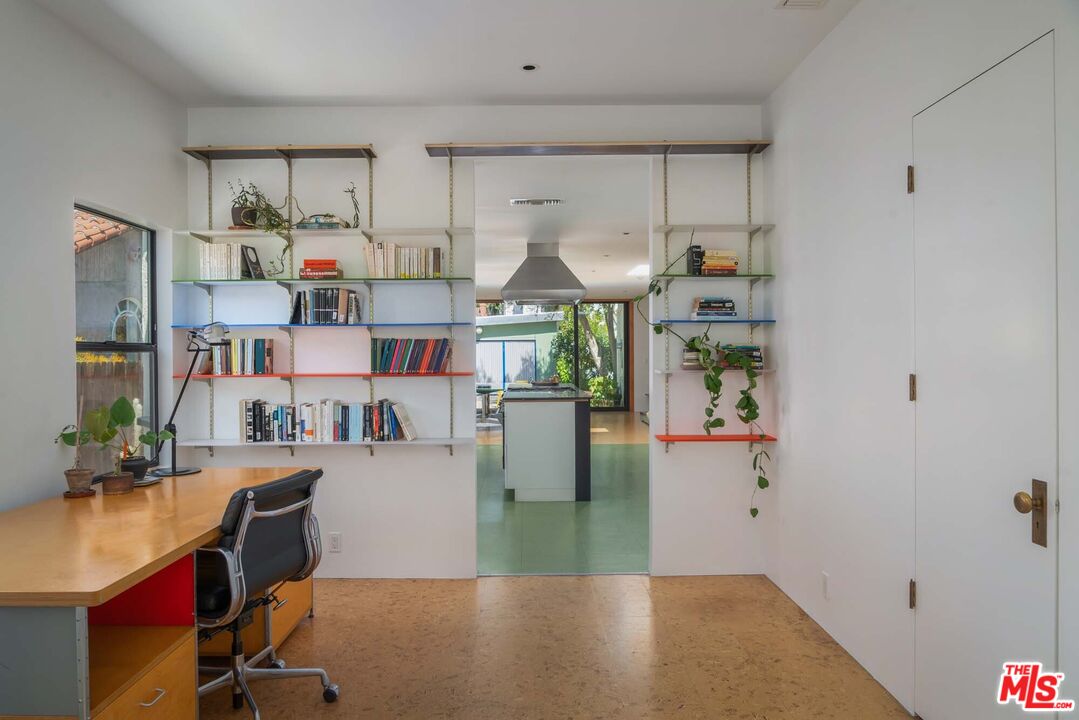 630 N Alta Vista Blvd