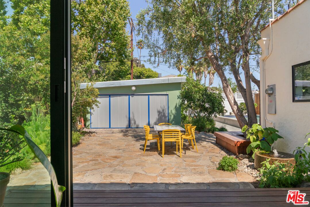 630 N Alta Vista Blvd