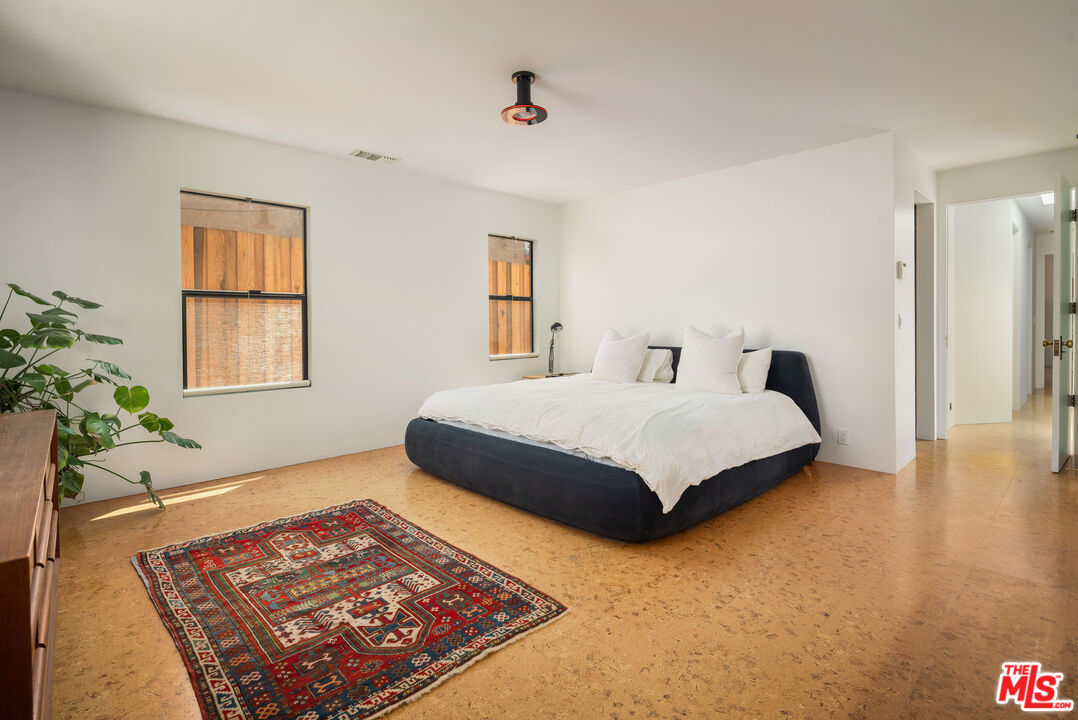 630 N Alta Vista Blvd