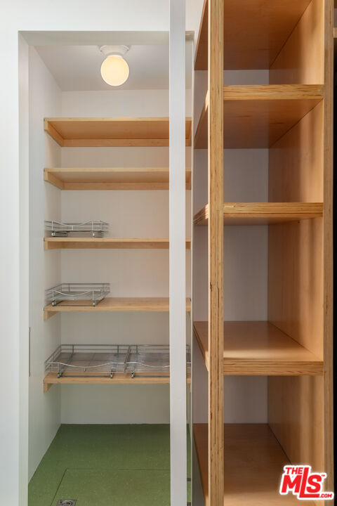 630 N Alta Vista Blvd