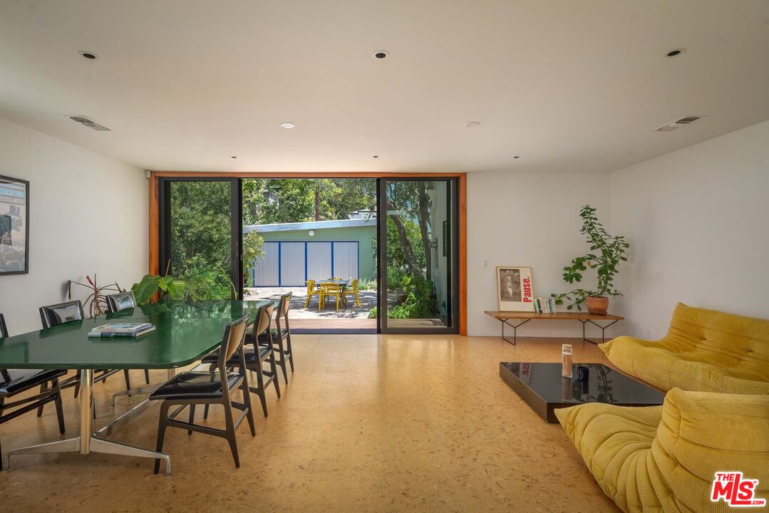 630 N Alta Vista Blvd