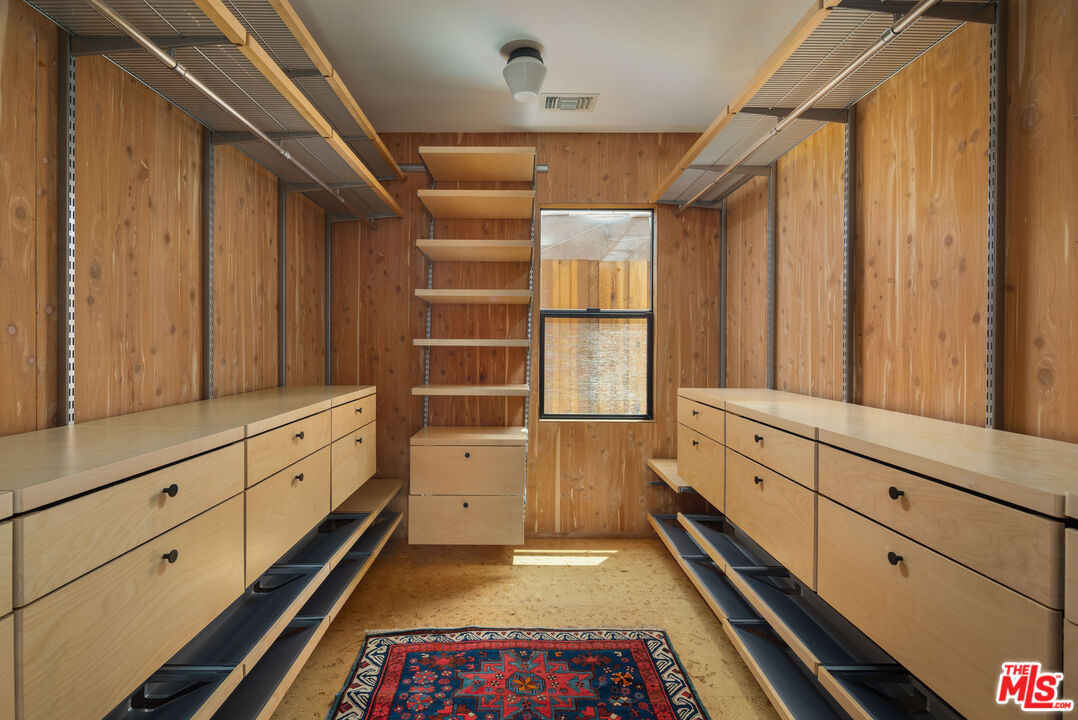 630 N Alta Vista Blvd