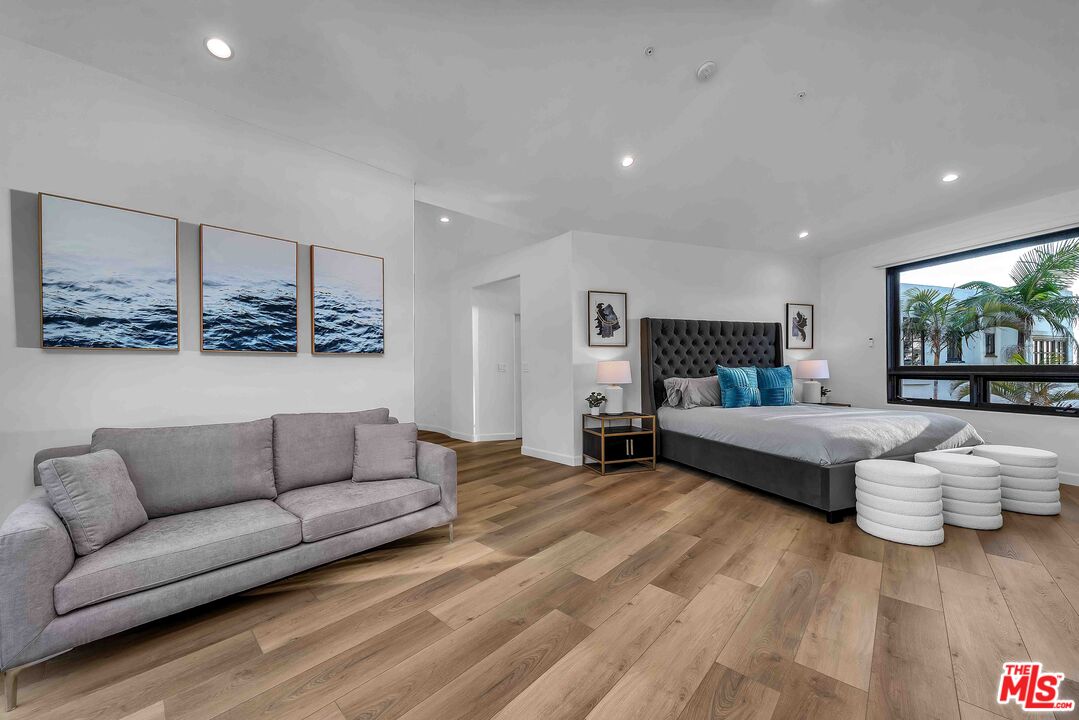 350 Bellino Dr