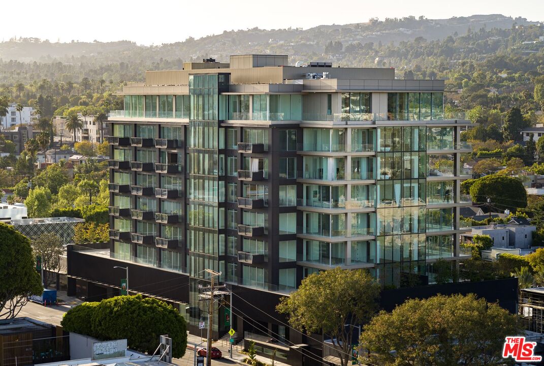 8899 Beverly Blvd Unit: 6G