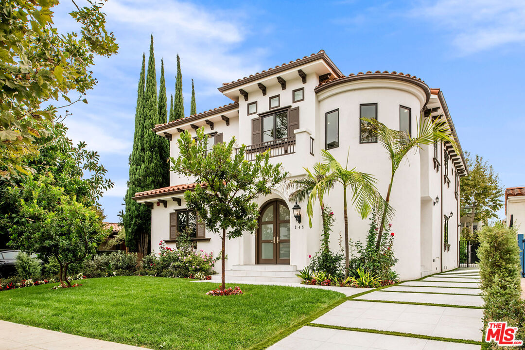 245 S La Peer Dr