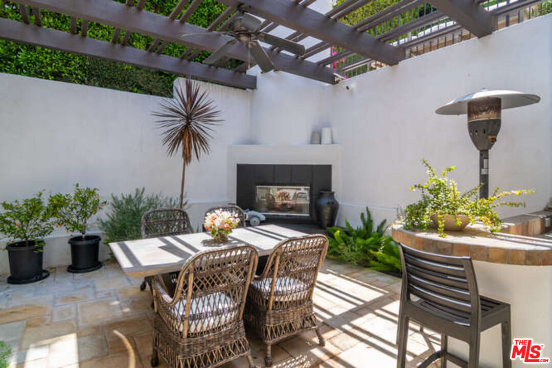 14318 Valley Vista Blvd