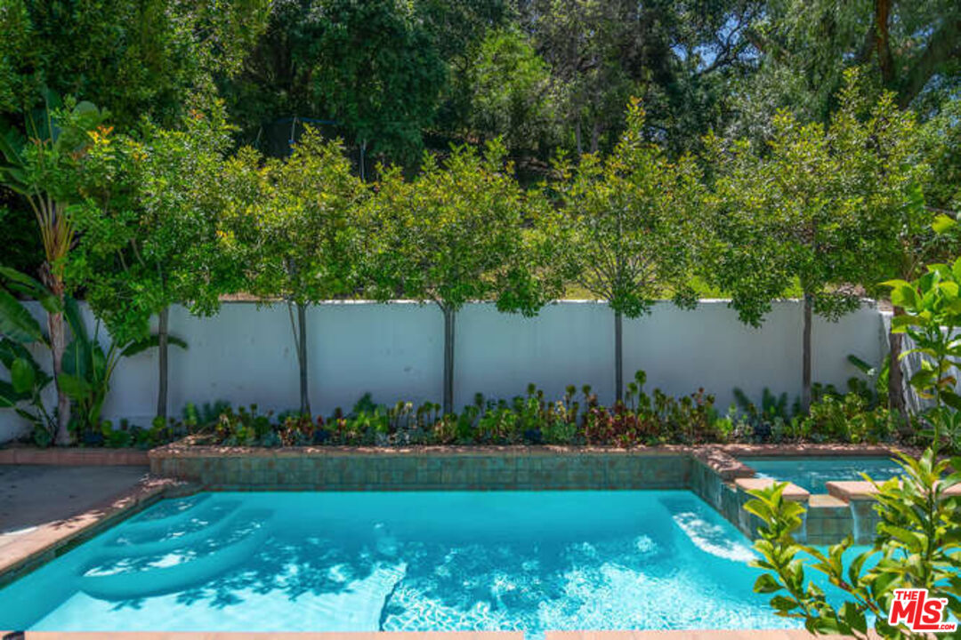 14318 Valley Vista Blvd