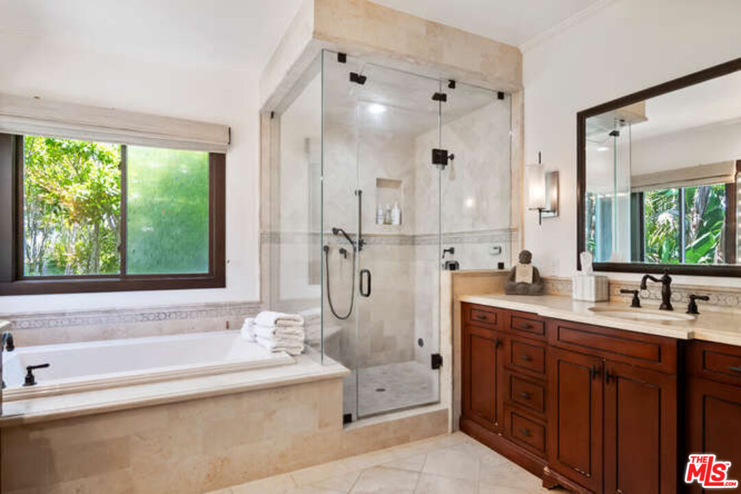 14318 Valley Vista Blvd