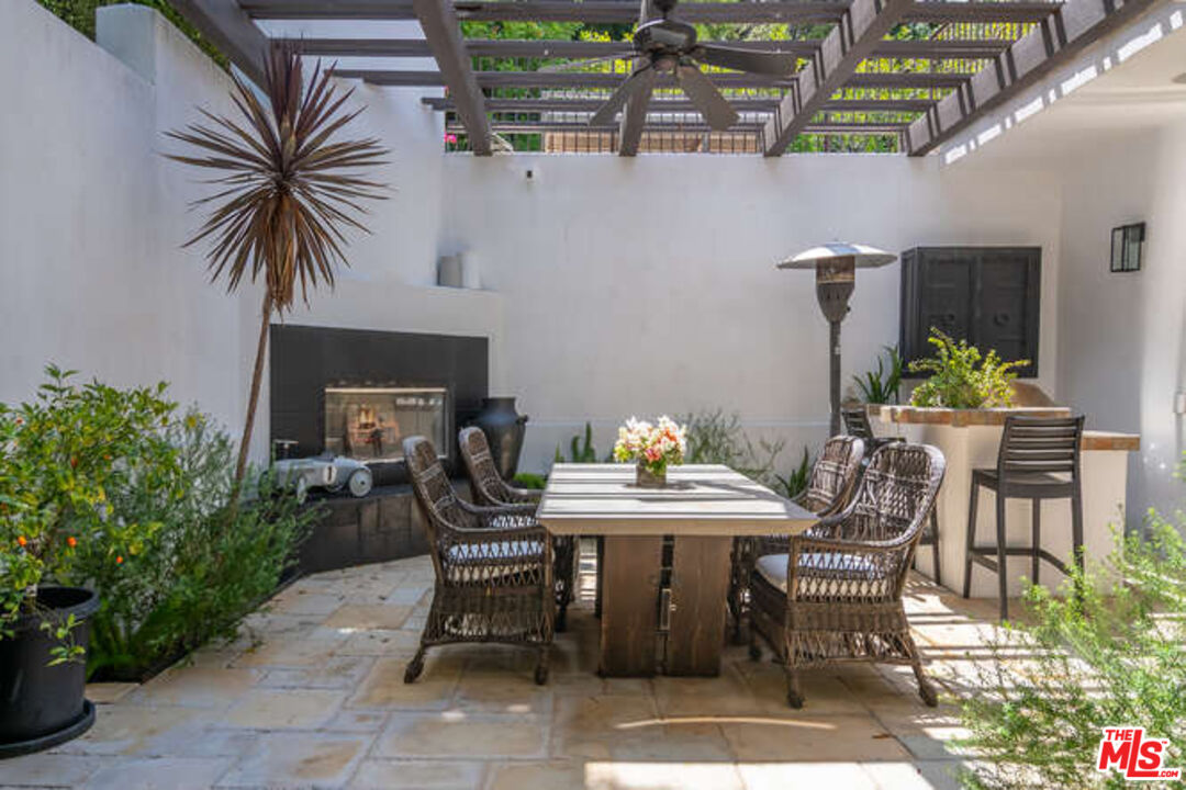 14318 Valley Vista Blvd